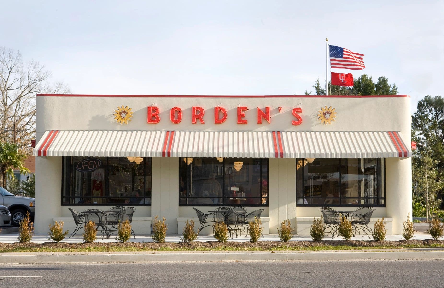 Borden's Ice Cream Shoppe